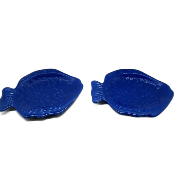 Home Studio Coastal Collection Blue 10 X 9" Fish Shaped Dinner Plates set of 2 - Picture 4 of 12